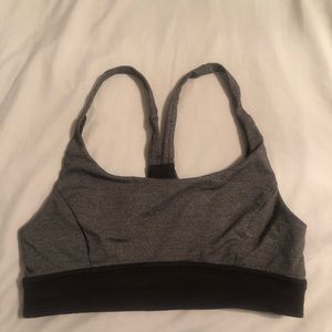 Lululemon bra size 2